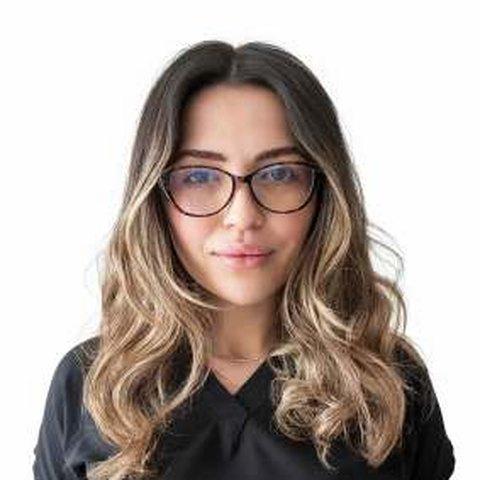 Ayşe Nur K.